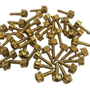 Tornillo autorroscante Torx interno con cabeza de brida de aleación de titanio